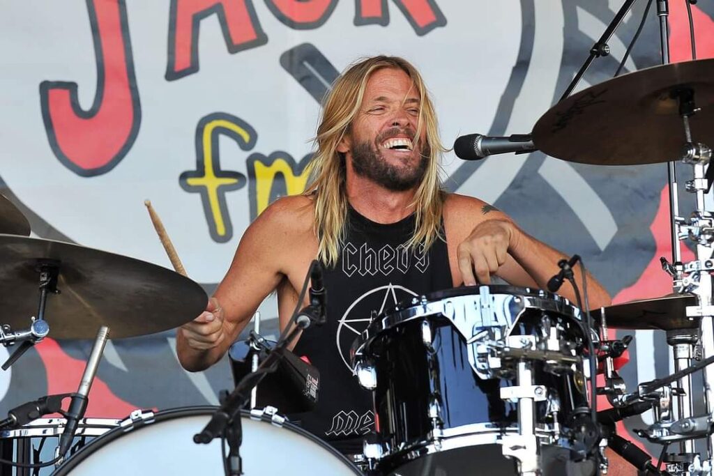 Muere Taylor Hawkins, baterista de la banda 'Foo Fighters' en Bogotá, Colombia