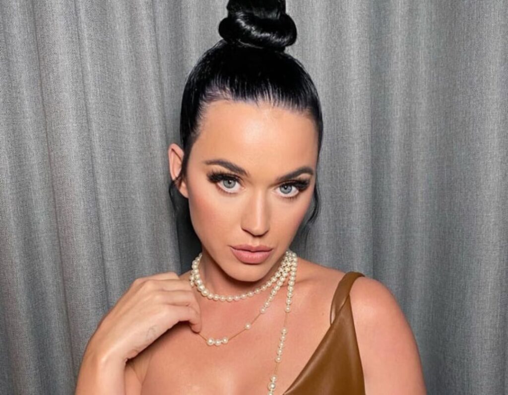 Los pantalones de Katy Perry se rompen durante el rodaje de 'American Idol'