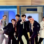 Aeropuertos de todo el mundo lanzan mensajes relacionados a BTS y se rumorea de una posible gira mundial