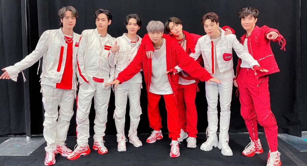 Corea del sur discute ley para que BTS vaya al servicio militar sólo un mes