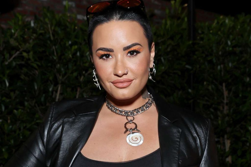 Demi Lovato acepta ser llamada nuevamente por pronombres femeninos