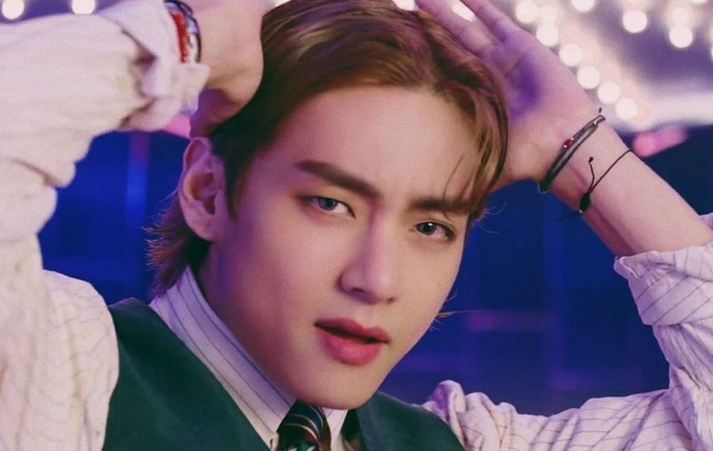 V de BTS es tan icónico en "Dynamite" que ha inspirado a un anime