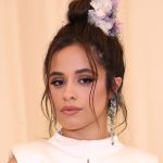 Camila Cabello se luce en su actuación en la final de la UEFA Champions League