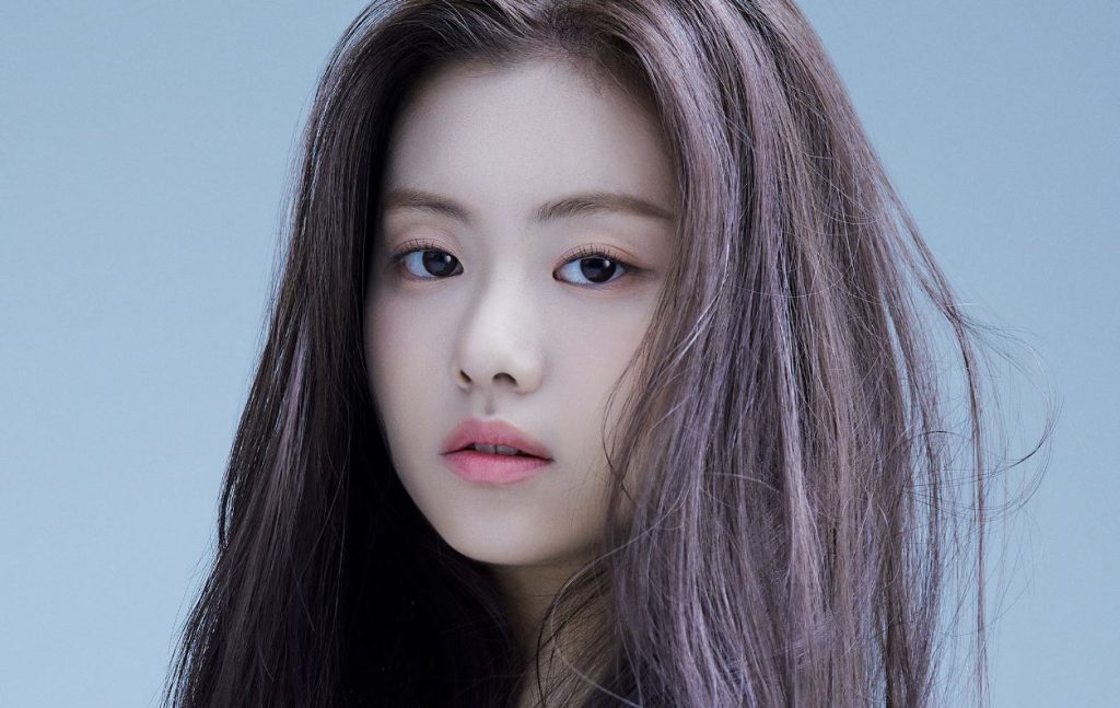 Garam de LE SSERAFIM es puesta en pausa indefinida tras controversia de acoso escolar