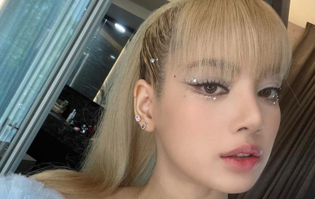 Lisa de BLACKPINK sorprende por sus perfectas e irreales proporciones