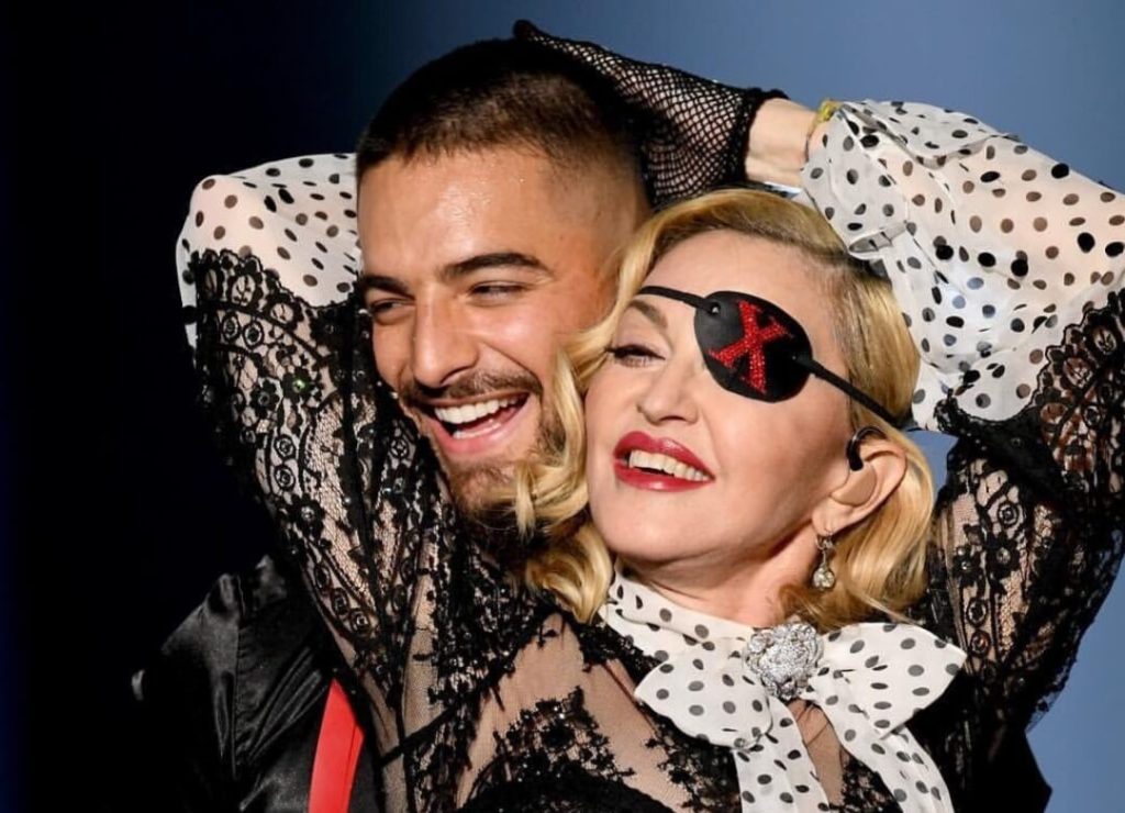 Madonna hace aparición especial en concierto de Maluma en Colombia