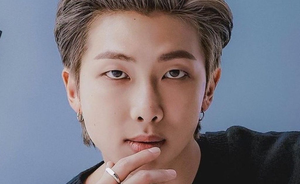 RM habla sobre los futuros proyectos musicales de BTS en español