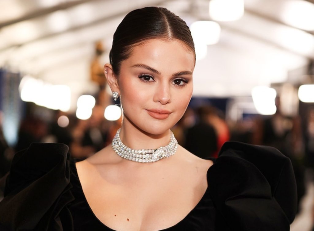 Selena Gomez revela el consejo que le dio Miley Cyrus para SNL