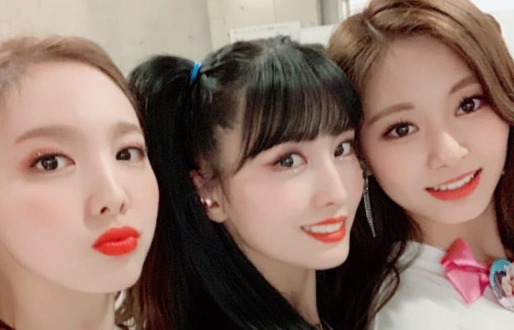 TWICE: Momo, Nayeon y Tzuyu dan positivo para COVID tras regresar de Estados Unidos