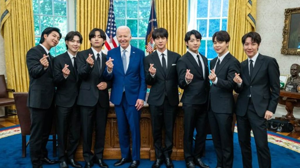 Integrantes de BTS denuncian racismo durante su visita a la Casa Blanca