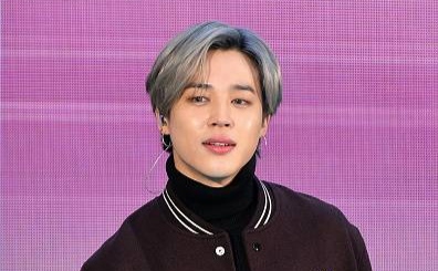 NEW YORK, NEW YORK - FEBRUARY 21: Jimin of the K-pop boy band BTS visits the "Today" Show at Rockefeller Plaza on February 21, 2020 in New York City. (Photo by Dia Dipasupil/Getty Images)