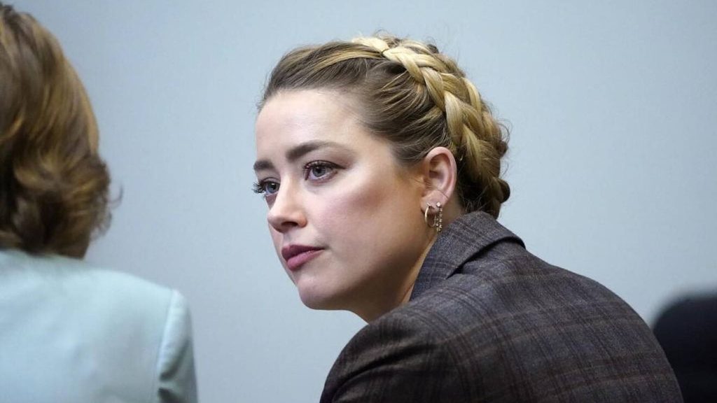 Amber Heard pide que el juicio que perdió con Johnny Depp se declare nulo