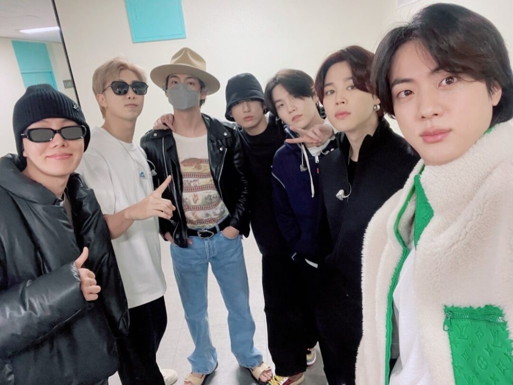 Descubre cuanto gana cada miembro de BTS con la publicidad de Instagram