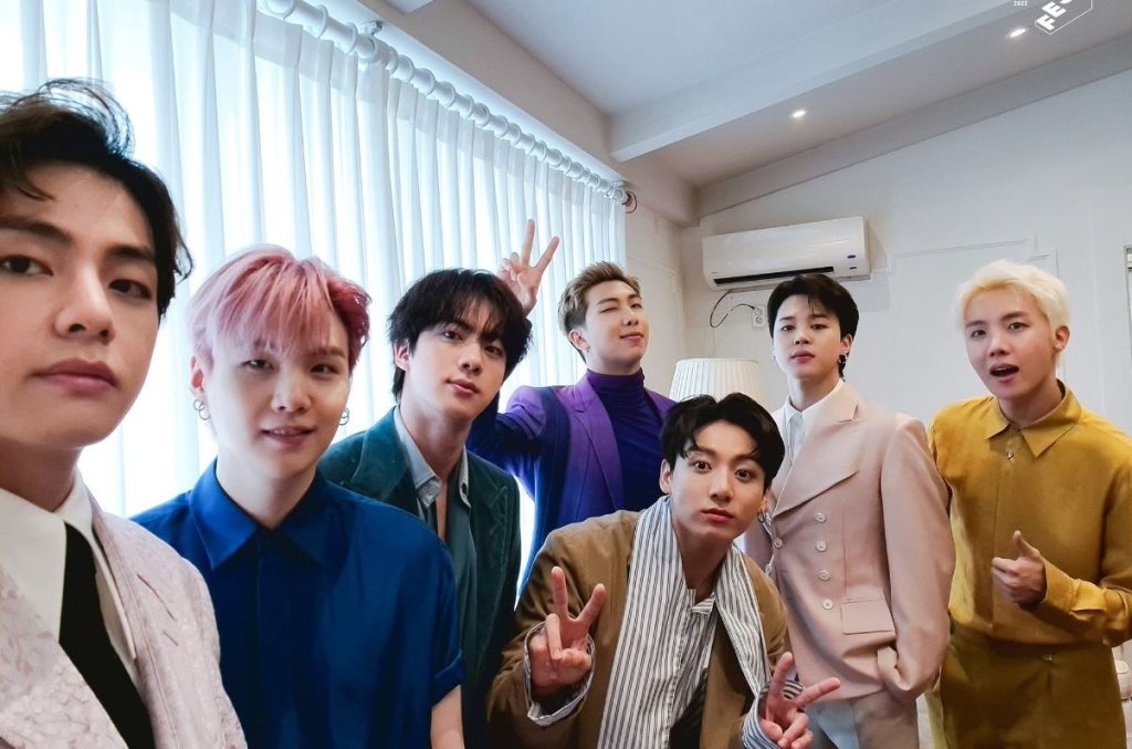 Estos miembros de BTS colapsaron de cansancio tras extremo concierto