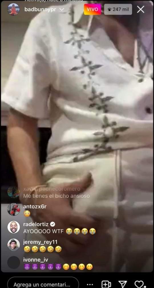 Bad Bunny muestra su bulto en vivo y enloquece a sus fans (VÍDEO)