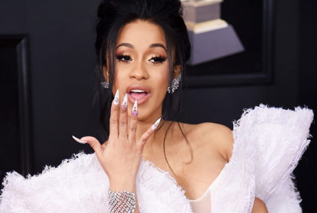 La verdad detrás de la supuesta pelea en la que Cardi B golpeó a un fan con su micrófono