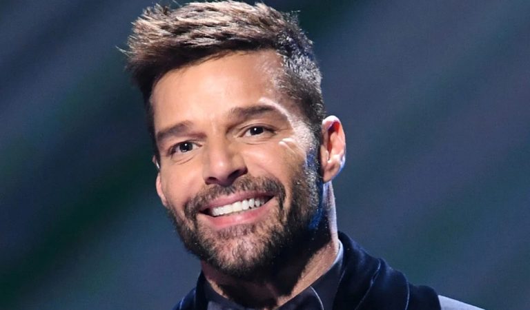 Las VERDADERAS razones por las que Ricky Martin se salió con la suya en la denuncia de acoso e incesto