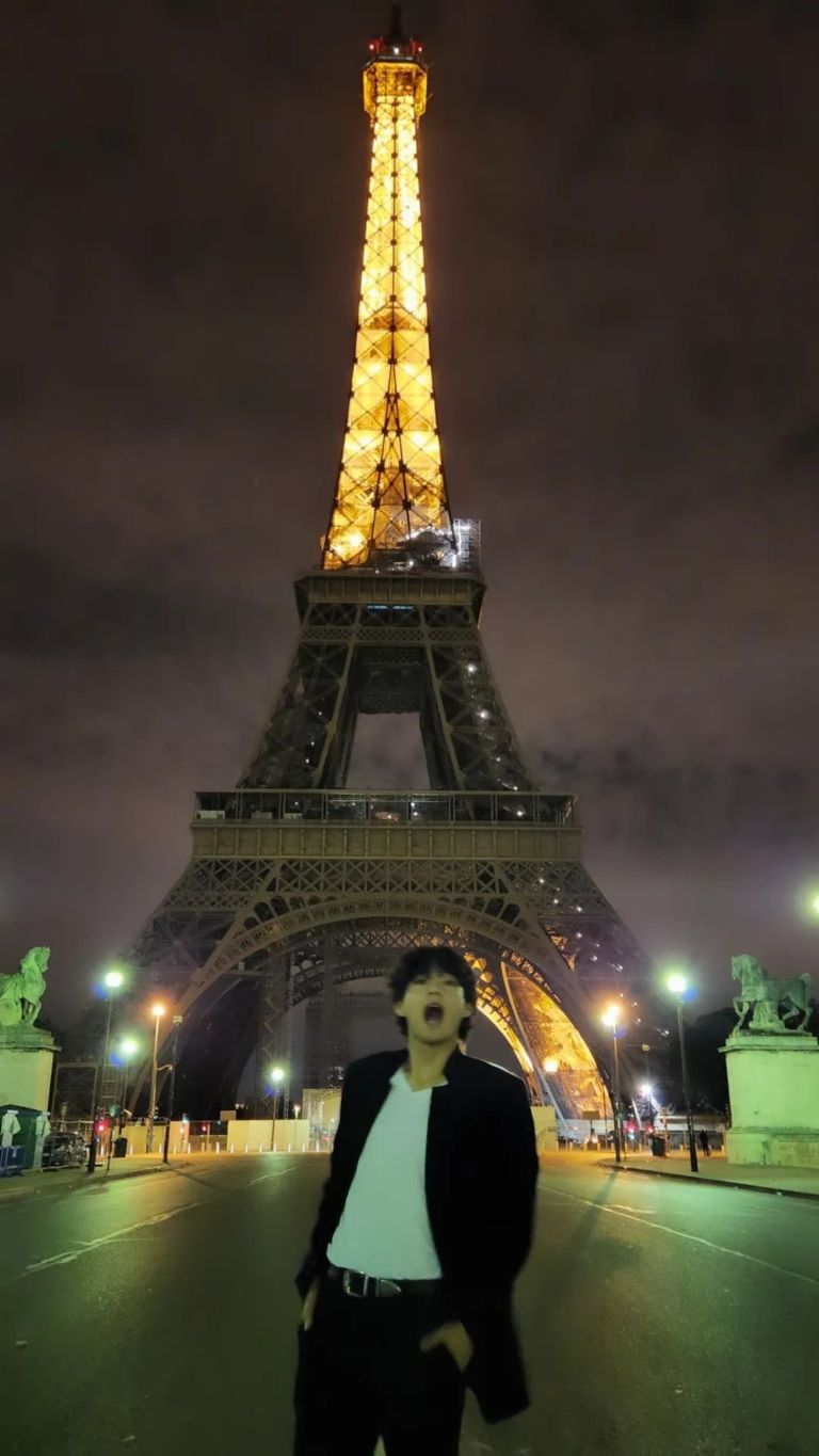BTS: 3 fotos de V en París que confirman que es el perfecto Boyfriend material