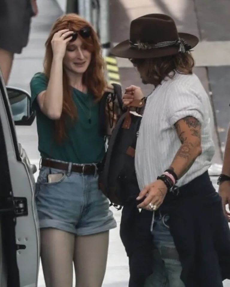 Descubren la identidad de la chica con la que se dejó ver Johnny Depp