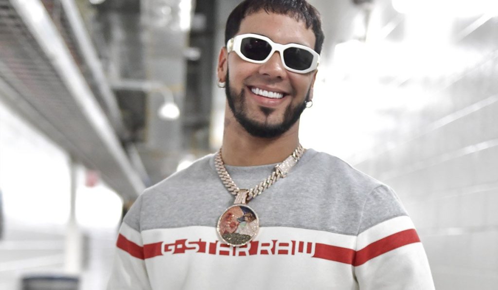 Anuel AA estaría yendo a la cárcel por haber abandonado a sus dos hijos