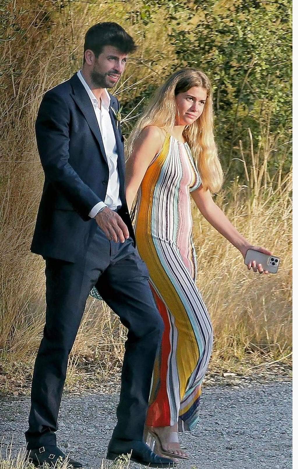 Revelan nuevas imágenes de Piqué junto a su nueva novia que confirmarían que está embarazada