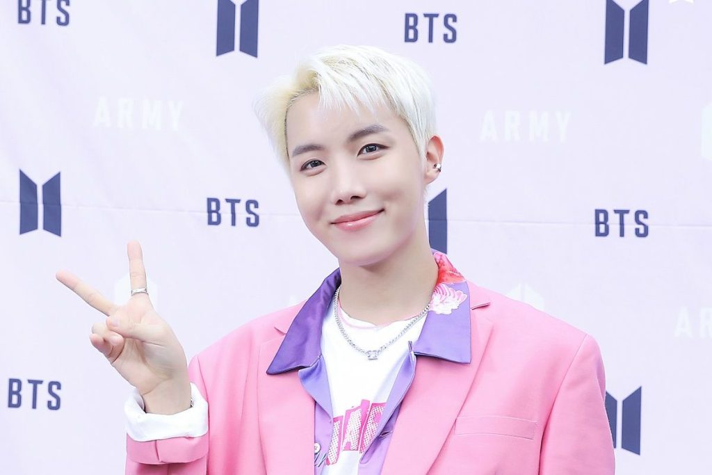 J-Hope de BTS confirma que perdió mucho peso debido a la presión de sus actividades en solitario