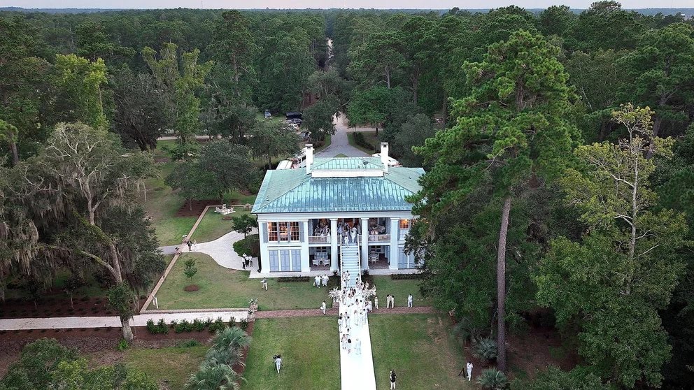 JLo y Ben Affleck se casan otra vez tras haberse separado semanas atrás JLo y Ben Affleck se casan otra vez tras haberse separado semanas atrás