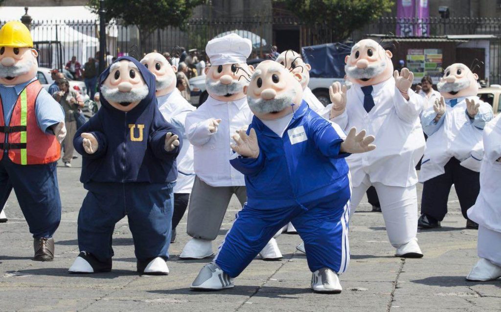 Simi le declara la guerra a RAMMSTEIN