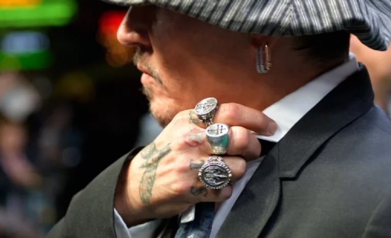 Johnny Depp se cambió el tatuaje que se había hecho por Amber Heard