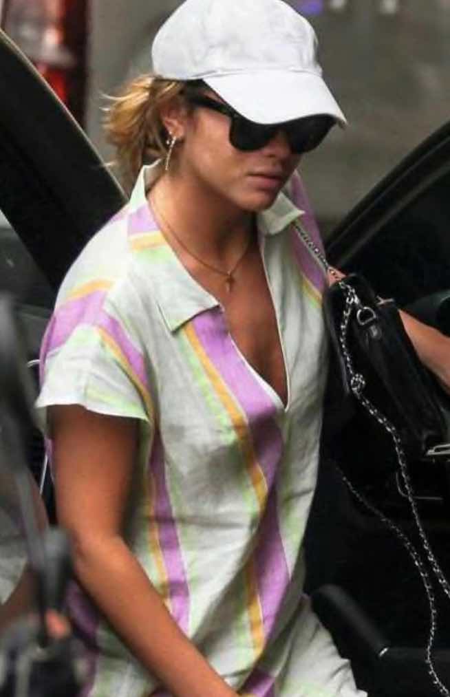 La nueva novia de Piqué cambia su aspecto físico para evitar críticas