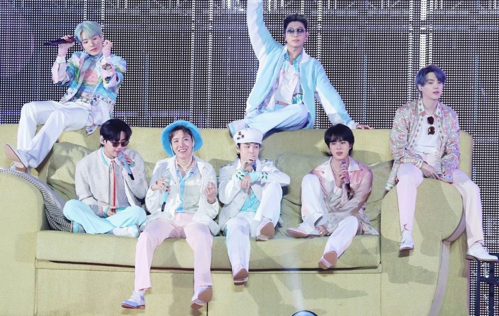 La nueva película de BTS en Estados Unidos es censurada por mostrar mucha piel