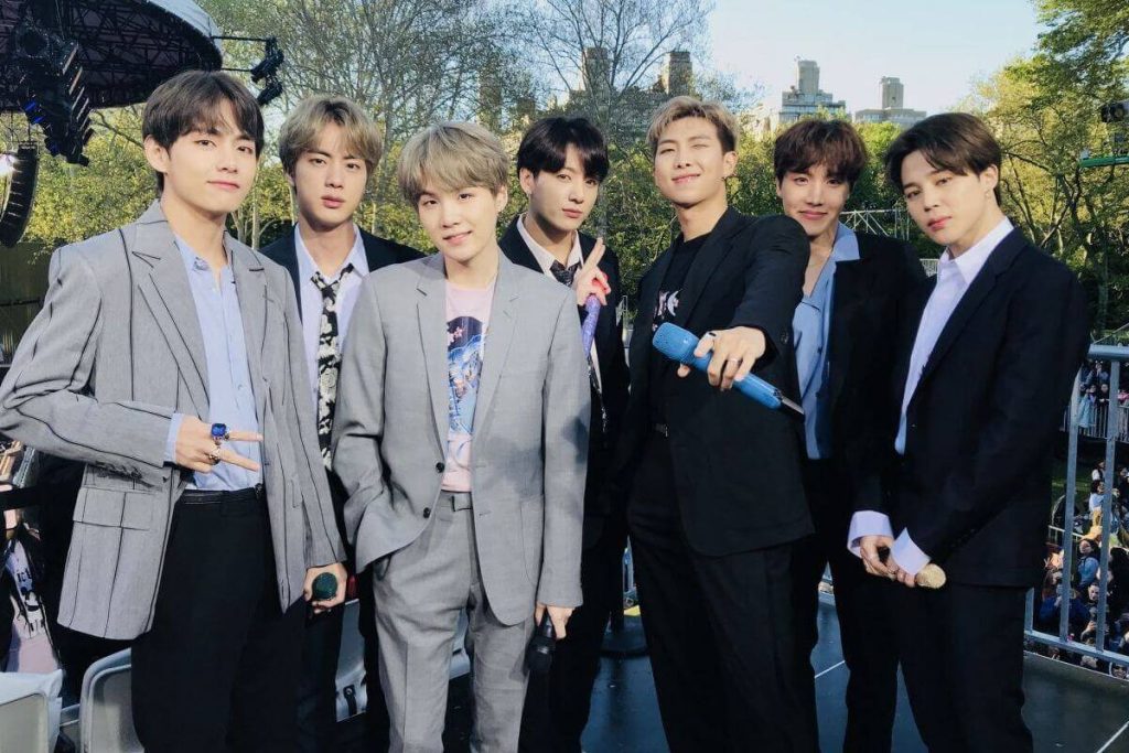 Ministro de Defensa da decepcionante declaración sobre el servicio militar de BTS