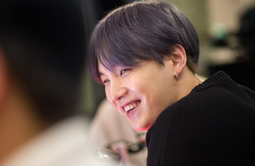 Suga tuvo un romántico encuentro con una chica que nunca ha podido olvidar