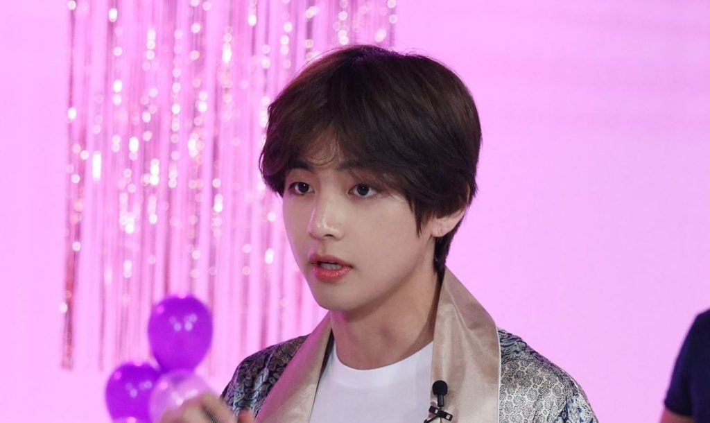 Taehyung de BTS preocupa tras filtración de supuesta foto sin ropa