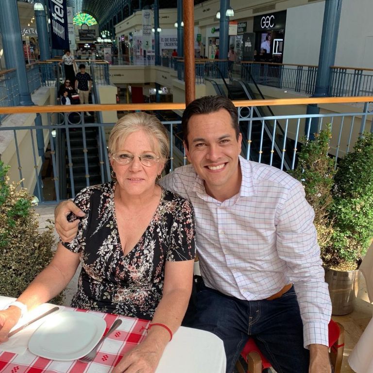 Conoce a Paloma Hernández, la hija de 'La Bruja del 71' que tiene un parecido increíble