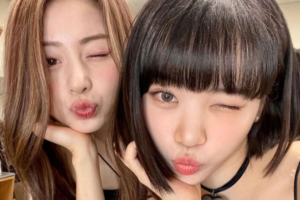 Chaewon y Yunjin de LE SSERAFIM sufren lesiones tras accidente automovilístico