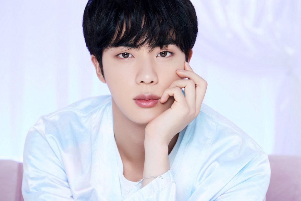 Jin de BTS tomó una medida al enterarse de la tragedia de Itaewon