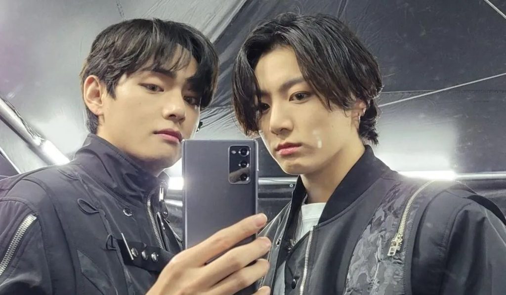 Jungkook ignora a sus compañeros pero a Taehyung si le toma la mano (Video)