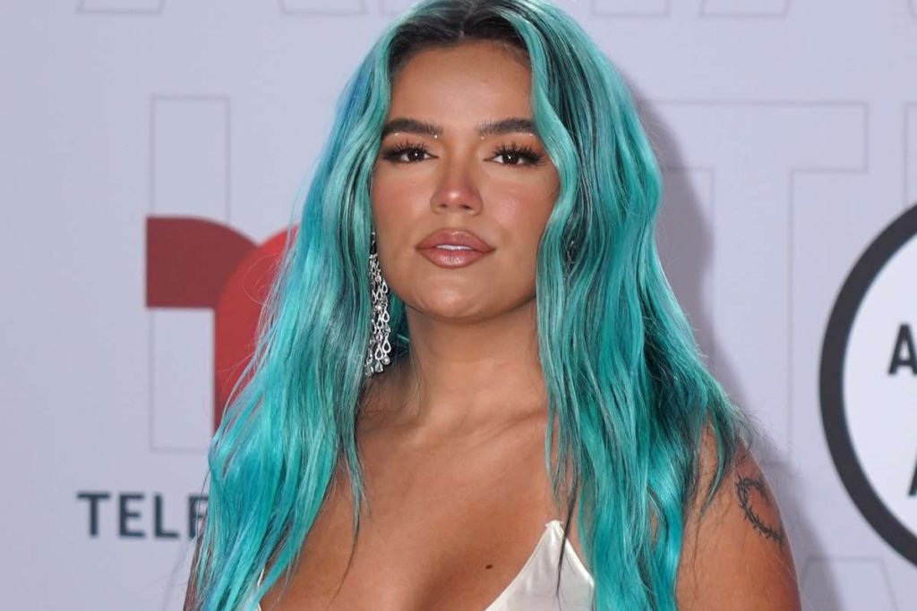 Vídeo: Karol G muestra su cuerpo al natural y deja con la boca abierta a más de uno