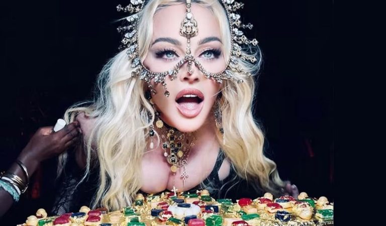 Madonna inhala sustancias en plena transmisión en vivo y recibe críticas