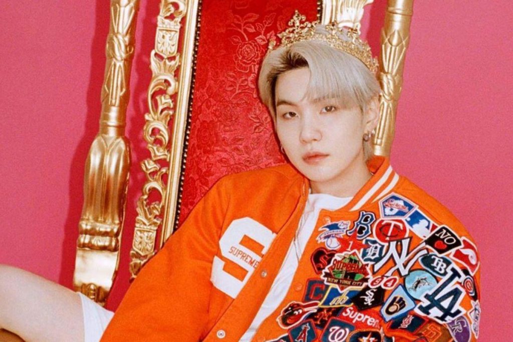 Suga de BTS muestra como le gusta besar a las chicas y deja atónitos a sus fans (VÍDEO)