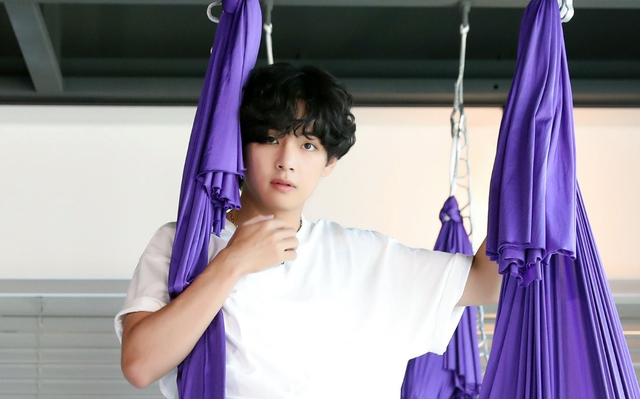 Taehyung se enoja con el camarógrafo de BTS por hacer mal su trabajo