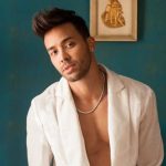 Prince Royce muestra la raja del anastacio tras malfunción de vestuario