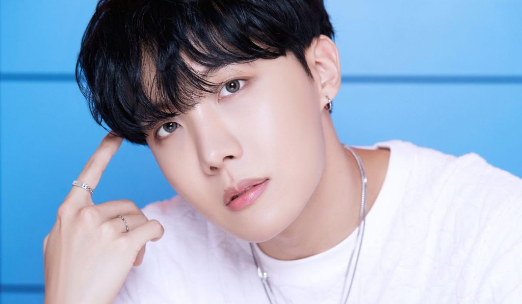 J-Hope de BTS sorprende a ARMY mostrando de más en el aeropuerto de Incheon