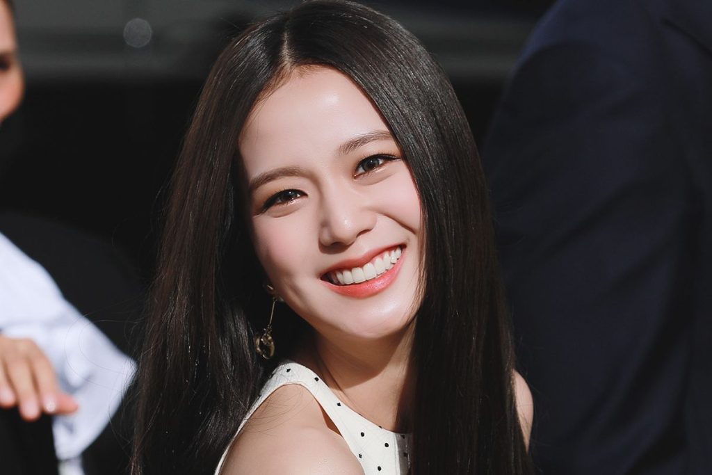 Jisoo de BLACKPINK revela cómo se siente acerca de su debut en solitario