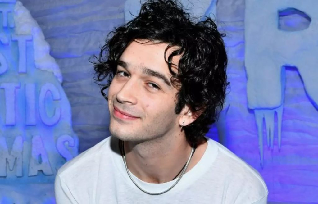 Matt Healy besa a un chico en pleno concierto de The 1975 en Estados Unidos