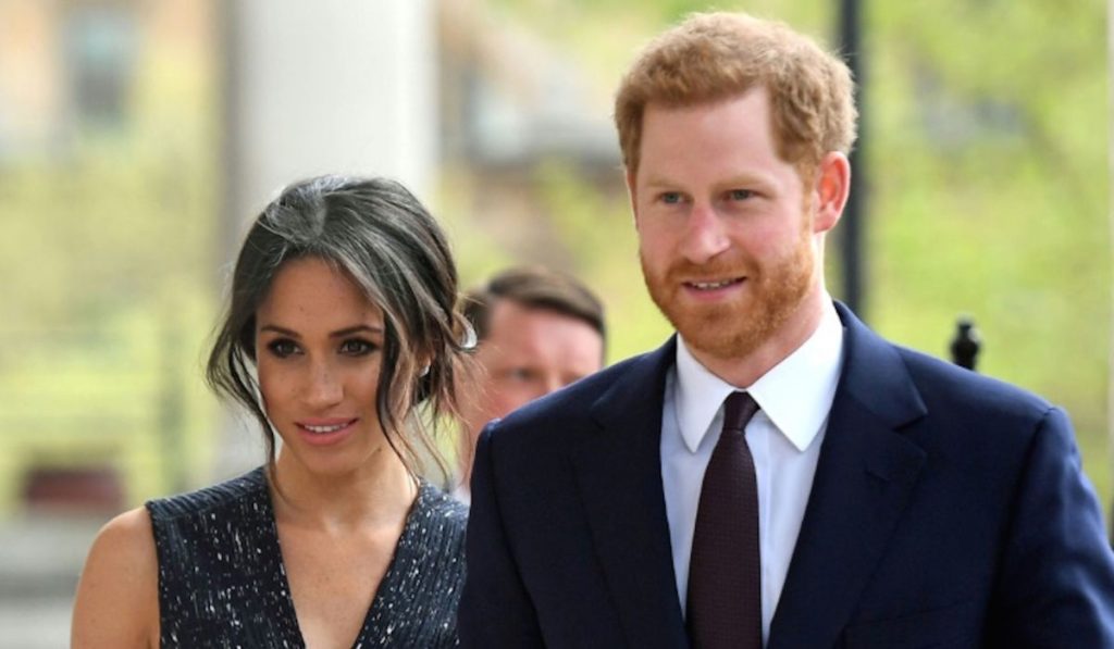 Los trabajadores del príncipe Harry y Meghan Markle afirman que ellos mienten en su documental