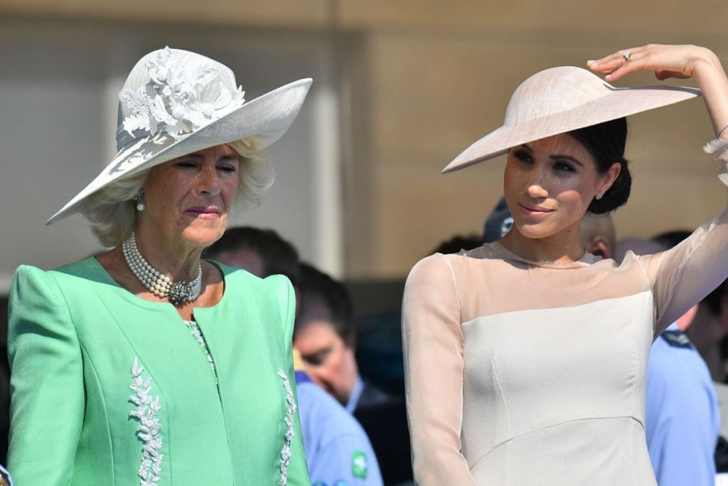 Meghan Markle es más popular que la reina Camilla Parker y eso le enoja