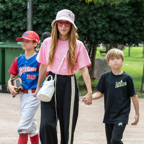 Shakira está enfrentando dificultades que le impiden mudarse a Miami con sus hijos