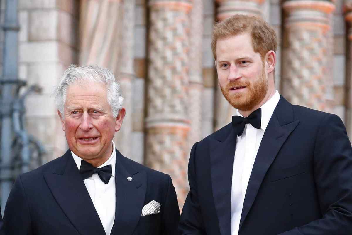 El Rey Carlos III le confesó al Príncipe Harry que él no es su padre